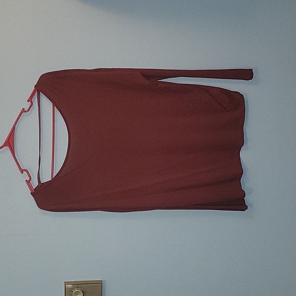 Old Navy dark red open back long sleeve - Picture 1 of 4